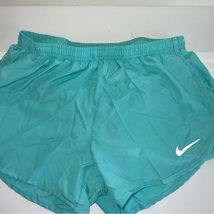🤩🤩 NIKE SHORTS